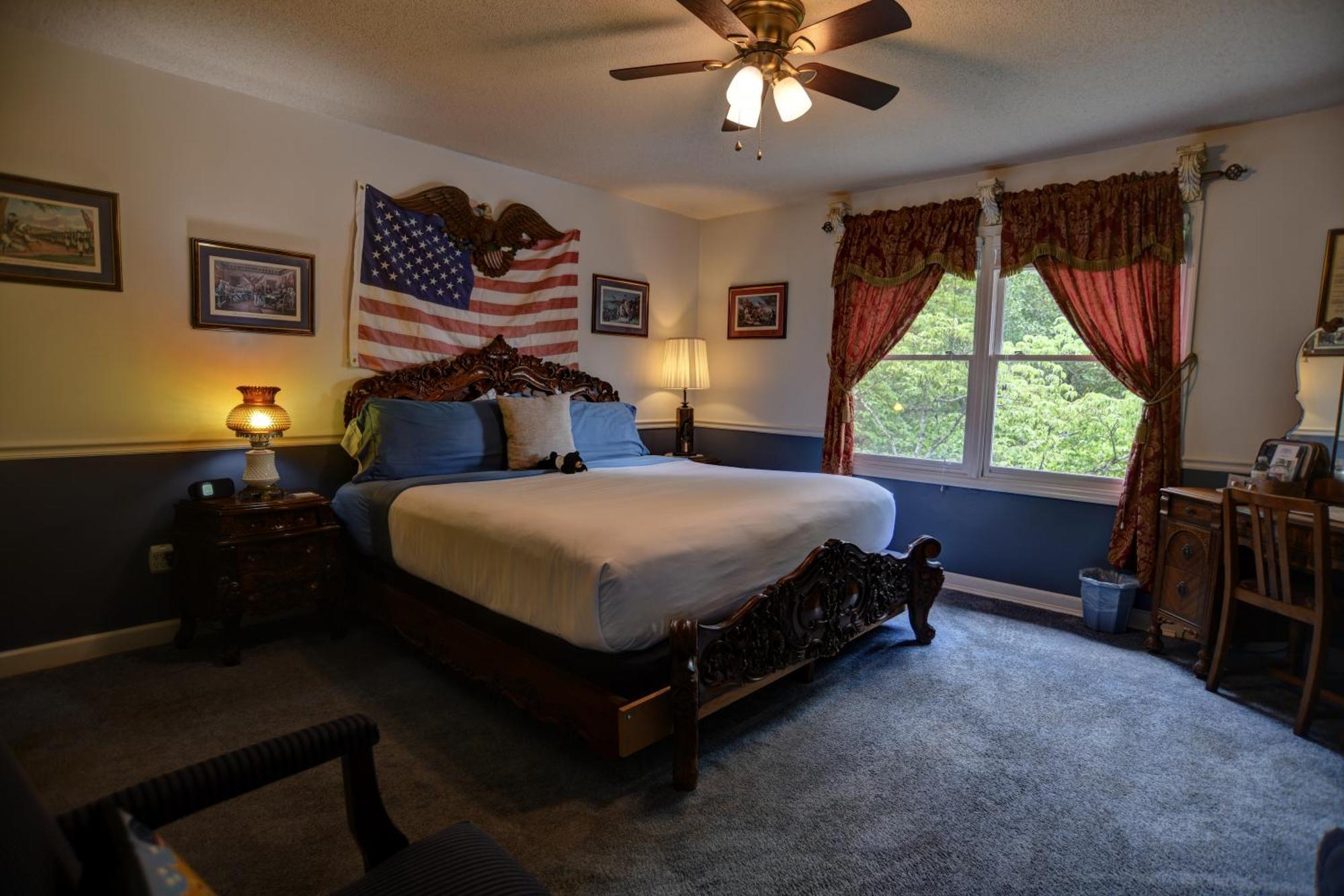 Blue Mountain Mist Country Inn Sevierville Room photo