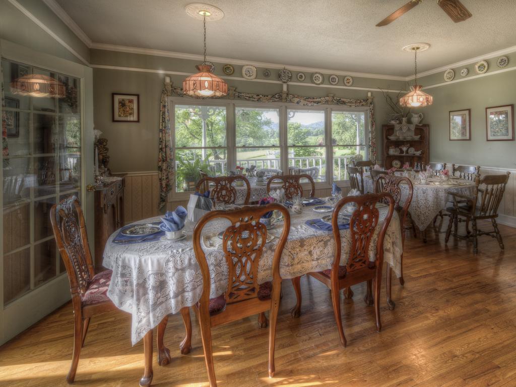 Blue Mountain Mist Country Inn Sevierville Exterior photo